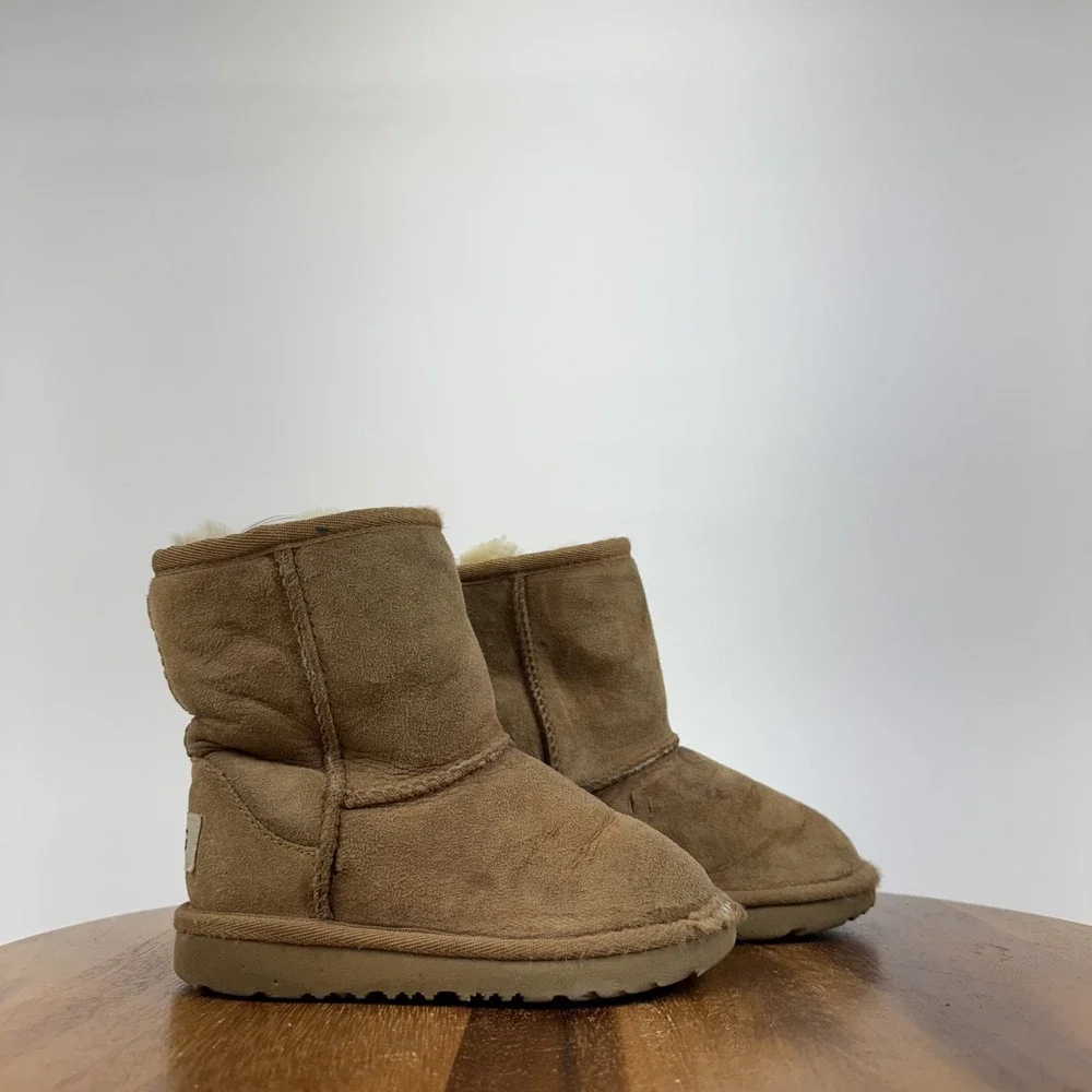 Little Kids Ugg Classic Tall II Chestnut Brown Sheepskin Suede Boots Size 9 C